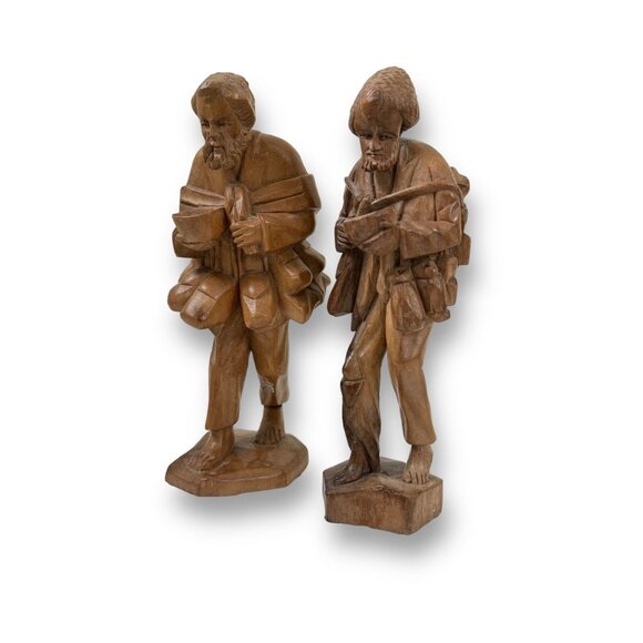 Vintage Pair of Carved Wood Sculptures Of an Old Man With Backpack 9" Tall - Picture 3 of 10